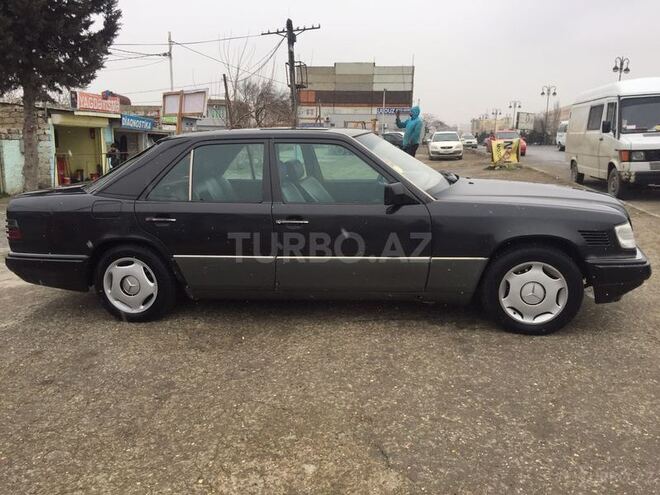 Mercedes E 300 1994, 280,000 km - 3.0 л - Bakı