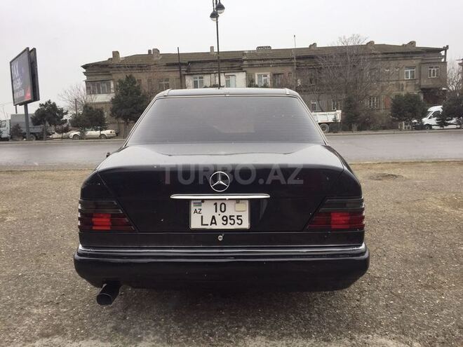 Mercedes E 300 1994, 280,000 km - 3.0 л - Bakı
