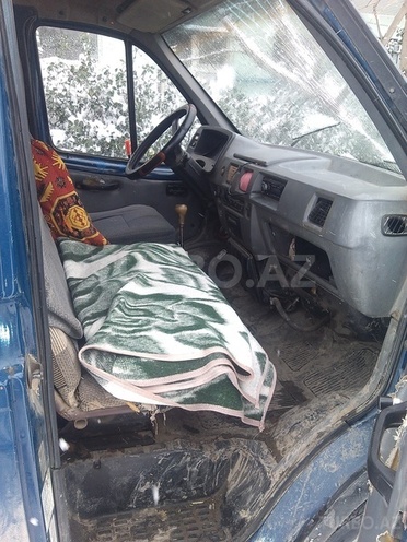 GAZ 2705 2002, 121,020 km - 2.4 l - Quba