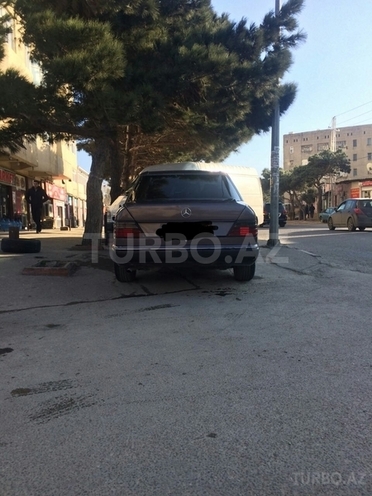 Mercedes E 230 1990, 380,000 km - 2.3 л - Bakı