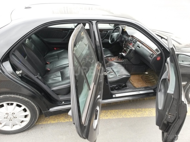 Mercedes E 280 2002, 305,000 km - 2.8 л - Bakı