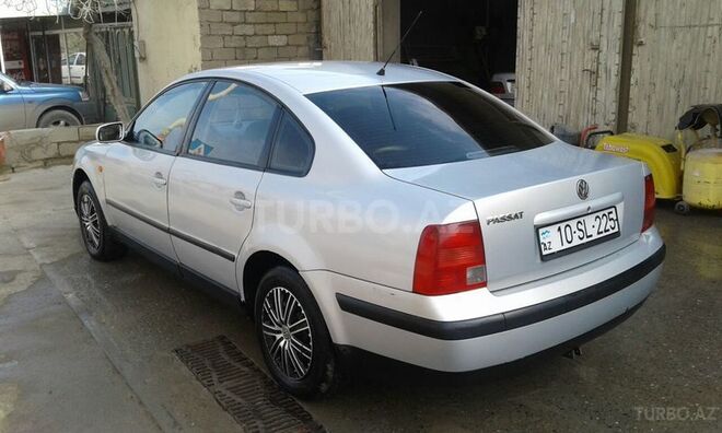 Volkswagen Passat 2000, 220,000 km - 1.9 l - Bakı