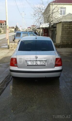 Volkswagen Passat 2000, 220,000 km - 1.9 l - Bakı