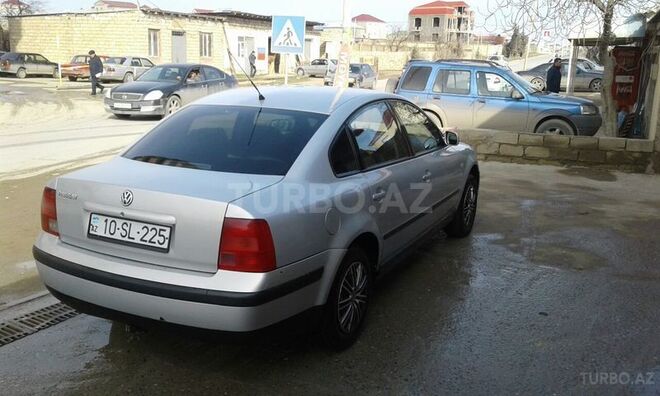 Volkswagen Passat 2000, 220,000 km - 1.9 l - Bakı