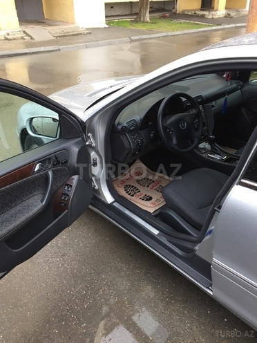 Mercedes C 200 2003, 153,566 km - 2.0 л - Bakı