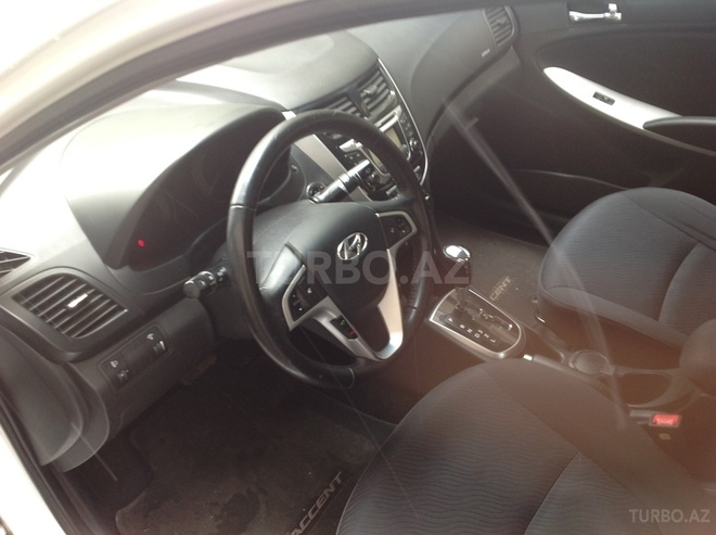 Hyundai Accent 2011, 91,400 km - 1.6 l - Bakı