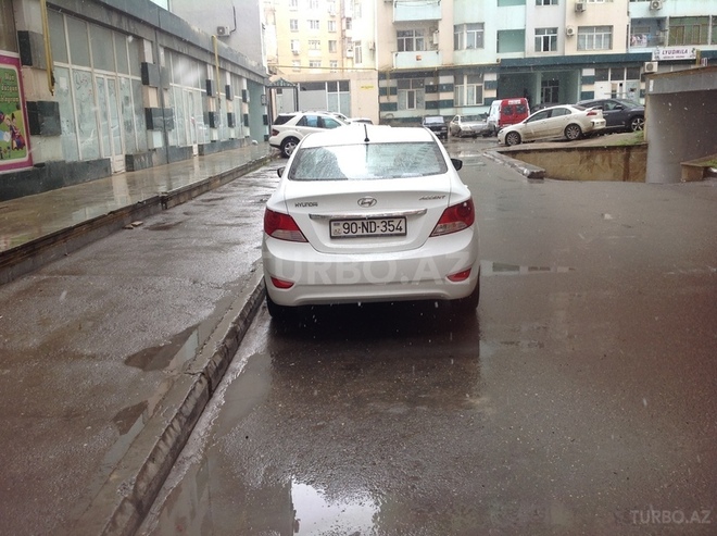 Hyundai Accent 2011, 91,400 km - 1.6 l - Bakı