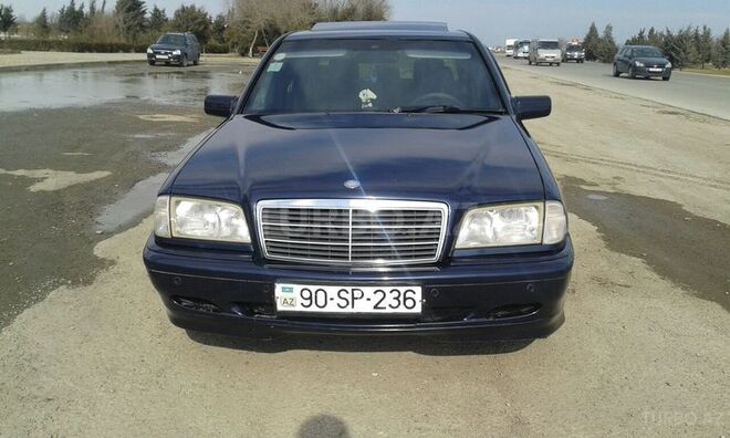 Mercedes C 230 1998, 215,000 km - 2.3 l - Sumqayıt