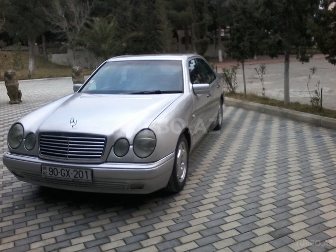 Mercedes E 240 1998, 197,500 km - 2.4 l - Bakı