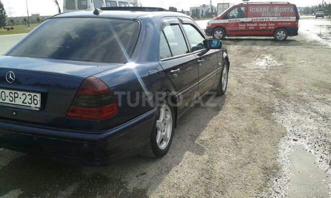 Mercedes C 230 1998, 215,000 km - 2.3 l - Sumqayıt