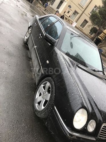 Mercedes E 230 1998, 340,000 km - 2.3 л - Bakı