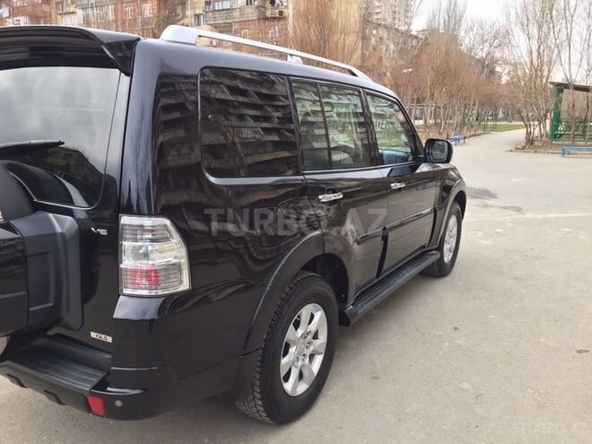 Mitsubishi Pajero 2009, 134,000 km - 3.5 l - Bakı