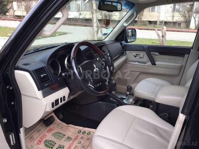 Mitsubishi Pajero 2009, 134,000 km - 3.5 l - Bakı