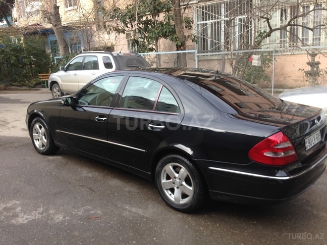Mercedes E 220 2004, 236 km - 0.3 l - Bakı