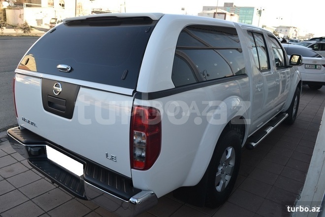 Nissan Navara 2014, 95,000 km - 2.5 l - Bakı