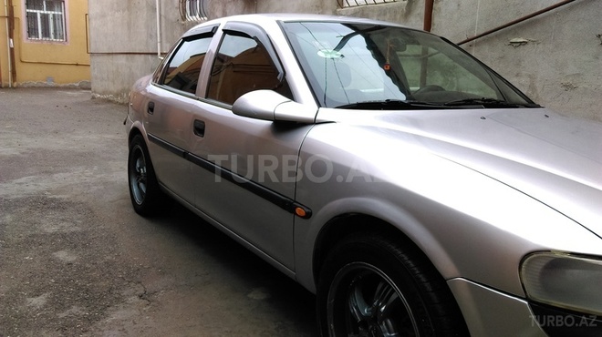 Opel Vectra 1998, 250,000 km - 1.8 l - Bakı