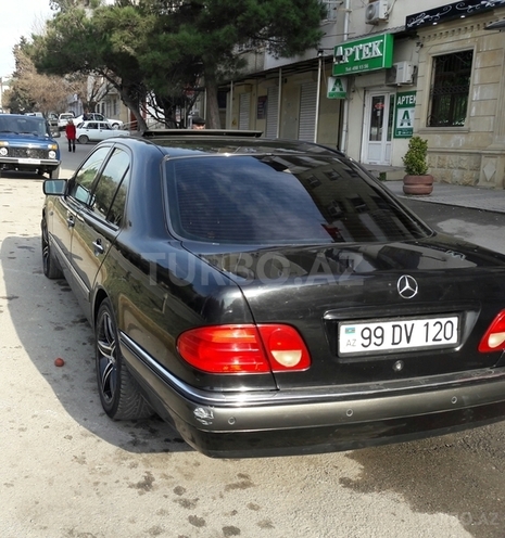 Mercedes E 240 1997, 229,000 km - 2.4 l - Bakı