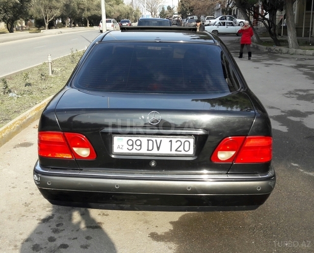 Mercedes E 240 1997, 229,000 km - 2.4 l - Bakı