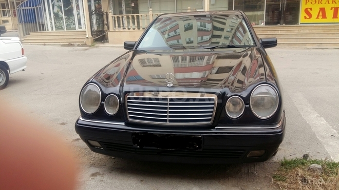 Mercedes E 240 1998, 253,000 km - 2.4 l - Bakı