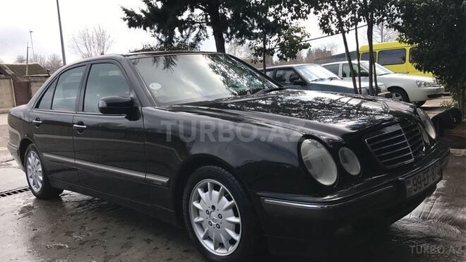Mercedes E 280 1999, 250,000 km - 2.8 l - Mingəçevir