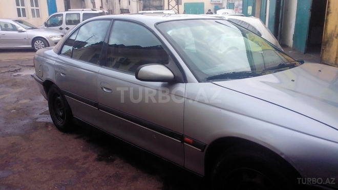 Opel Omega 1995, 3,995,440 km - 0.2 l - Bakı