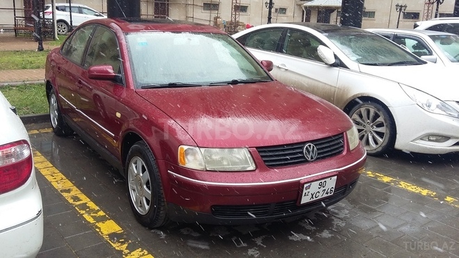 Volkswagen Passat 1999, 166,000 km - 1.8 л - Bakı
