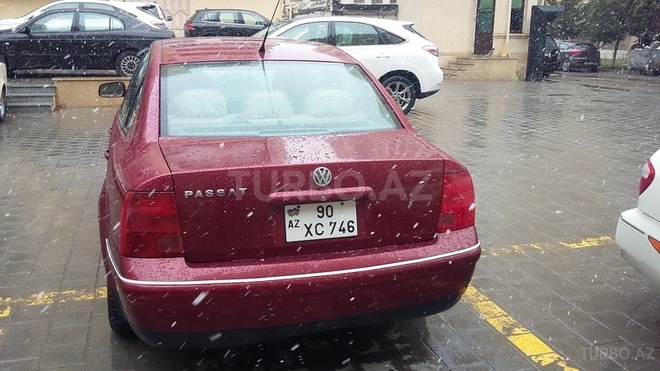 Volkswagen Passat 1999, 166,000 km - 1.8 л - Bakı