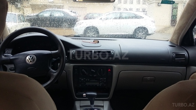 Volkswagen Passat 1999, 166,000 km - 1.8 л - Bakı