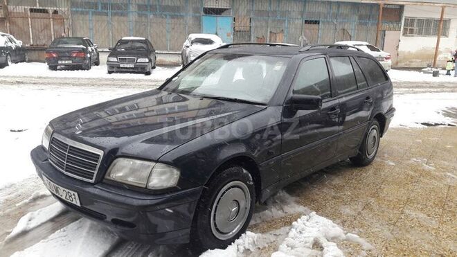 Mercedes C 220 1999, 250,000 km - 2.2 l - Bakı