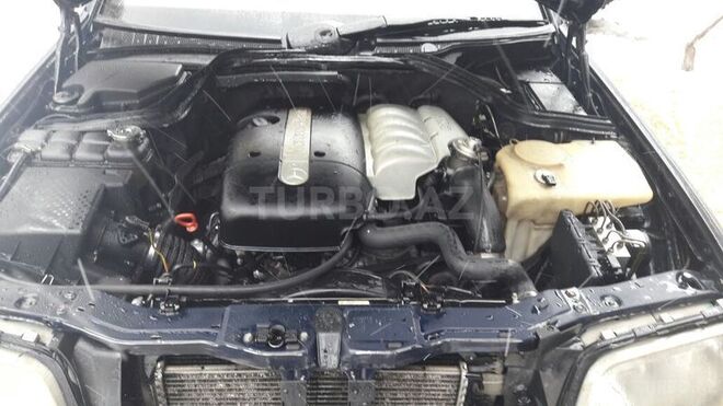 Mercedes C 220 1999, 250,000 km - 2.2 l - Bakı