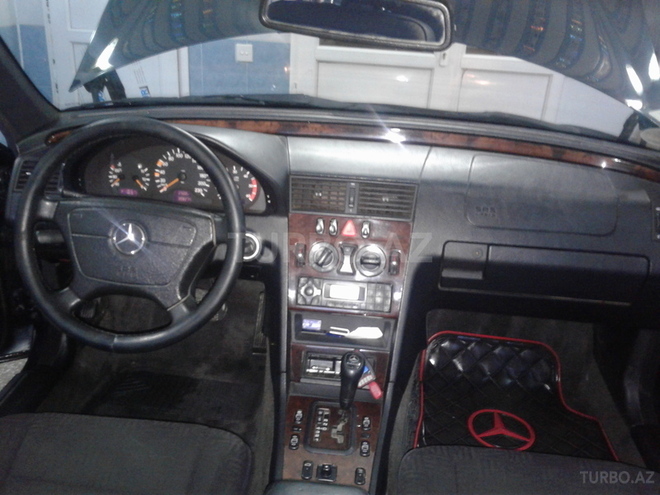 Mercedes C 220 1998, 308,000 km - 2.2 л - Sumqayıt