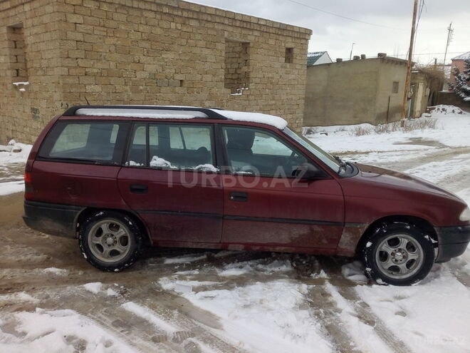 Opel Astra 1996, 350,000 km - 1.6 l - Bakı