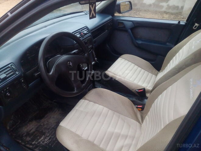 Opel Vectra 1993, 350,235 km - 0.2 л - Bakı