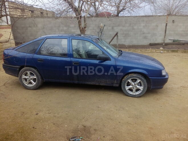 Opel Vectra 1993, 350,235 km - 0.2 л - Bakı