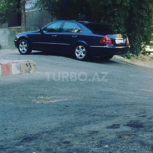Mercedes E 270 2003, 152,165 km - 2.7 l - Bakı