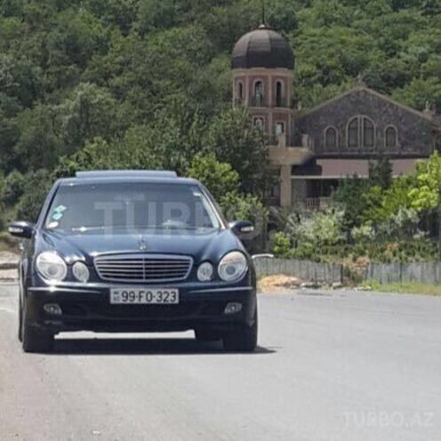 Mercedes E 270 2003, 152,165 km - 2.7 l - Bakı