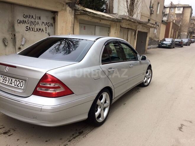 Mercedes C 240 2000, 269,050 km - 2.4 л - Bakı