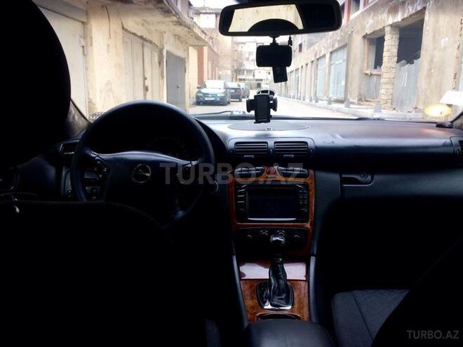 Mercedes C 240 2000, 269,050 km - 2.4 л - Bakı