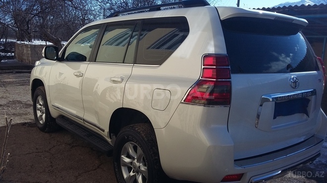 Toyota Prado 2010, 84,000 km - 2.7 l - Tovuz