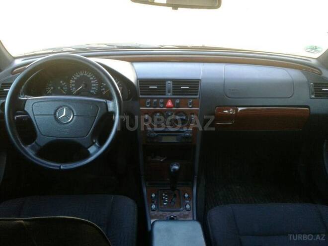 Mercedes C 240 2000, 280,000 km - 2.4 л - Sumqayıt