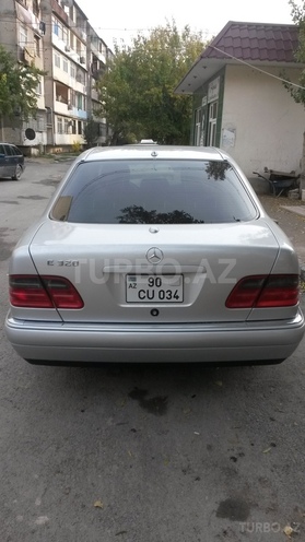 Mercedes E 320 1998, 133,300 km - 3.2 l - Bakı