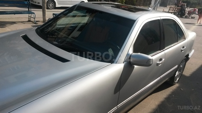 Mercedes E 320 1998, 133,300 km - 3.2 l - Bakı