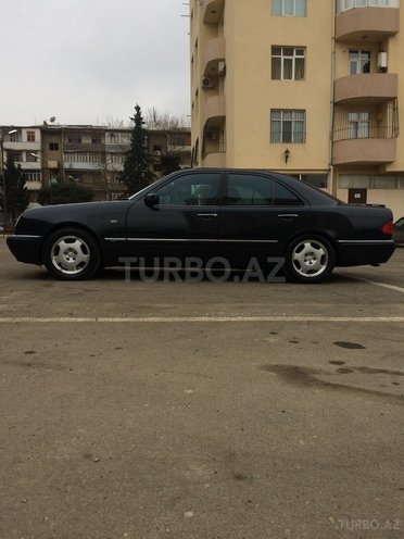 Mercedes E 240 1997, 302,850 km - 2.4 л - Gəncə