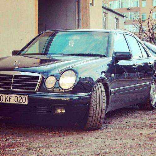 Mercedes E 240 1997, 302,850 km - 2.4 л - Gəncə