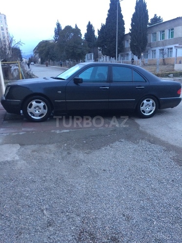 Mercedes E 240 1997, 302,850 km - 2.4 л - Gəncə