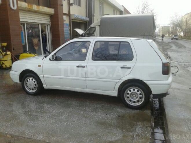 Volkswagen Golf 1993, 150,000 km - 1.6 l - Sumqayıt