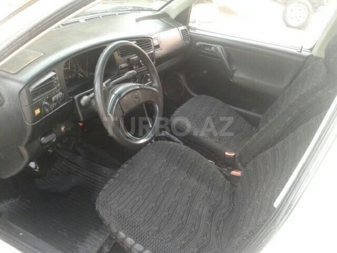Volkswagen Golf 1993, 150,000 km - 1.6 l - Sumqayıt