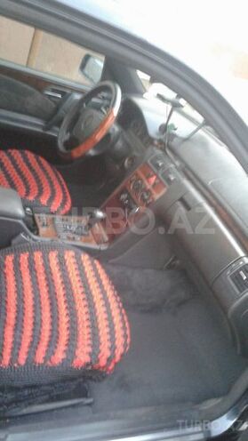 Mercedes E 240 1998, 320,000 km - 2.4 l - Bakı