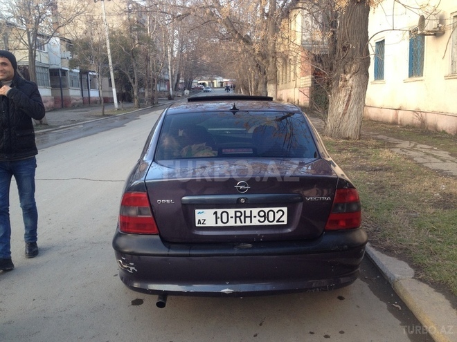 Opel Vectra 1997, 285,000 km - 1.6 л - Mingəçevir