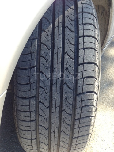 Mercedes E 320 2001, 153,000 km - 3.2 l - Bakı